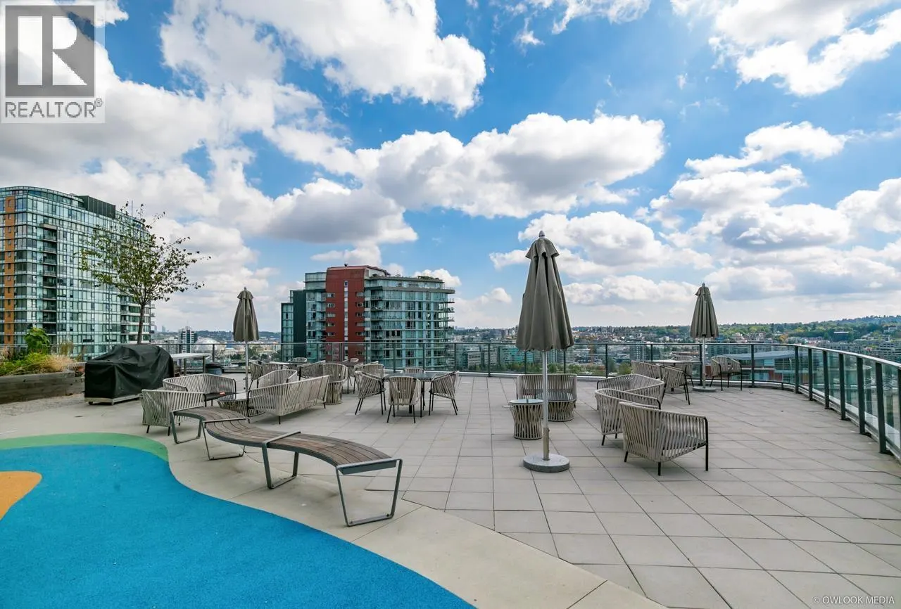 1523 68 SMITHE STREET