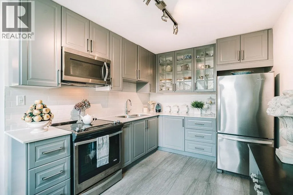 310 1445 MARPOLE AVENUE