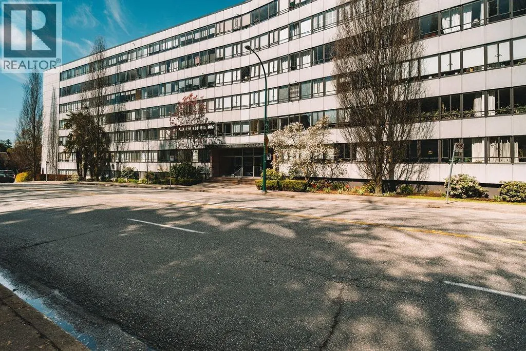 310 1445 MARPOLE AVENUE