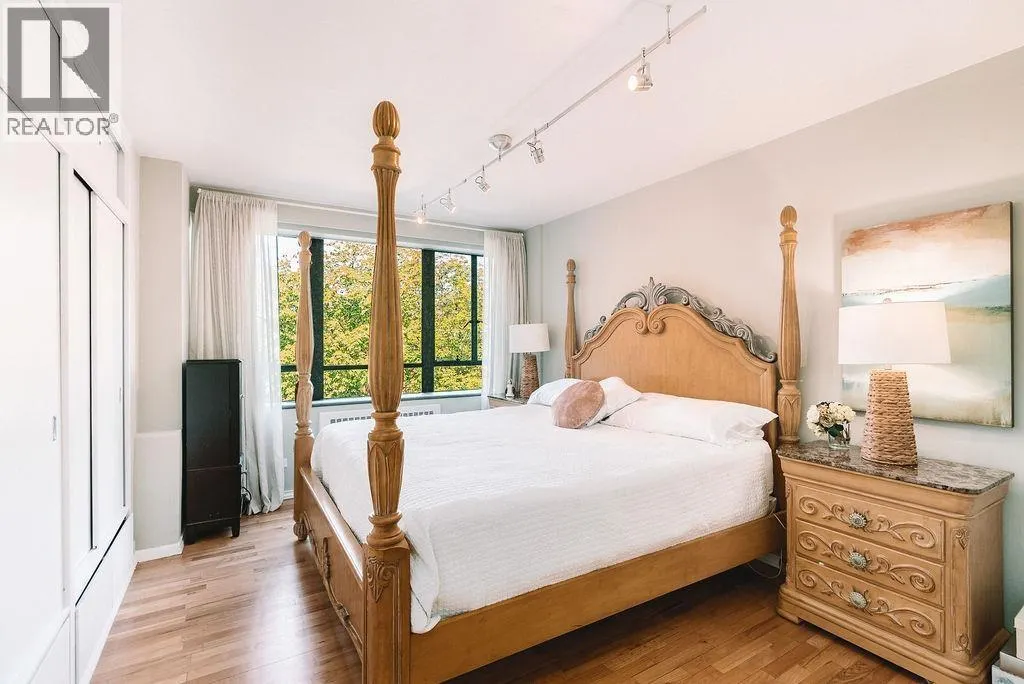 310 1445 MARPOLE AVENUE