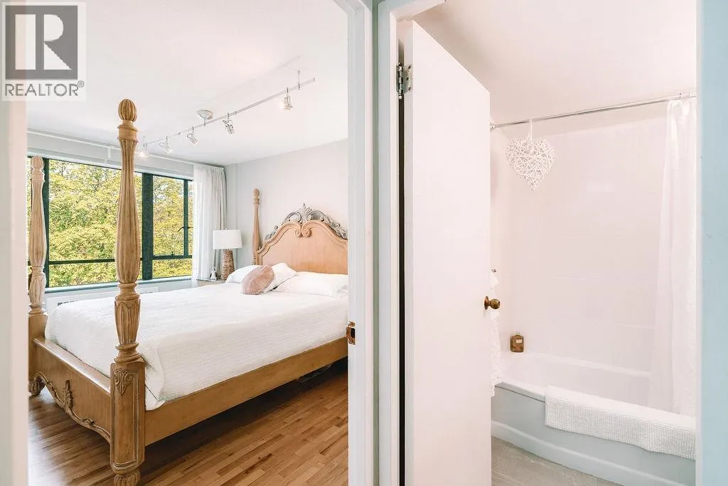 310 1445 MARPOLE AVENUE