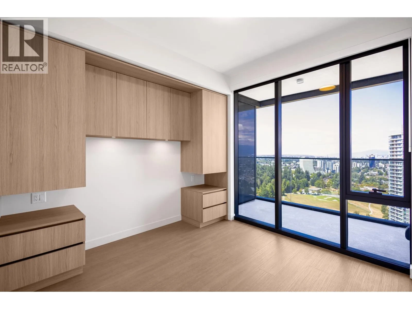 2505 5987 WILSON AVENUE