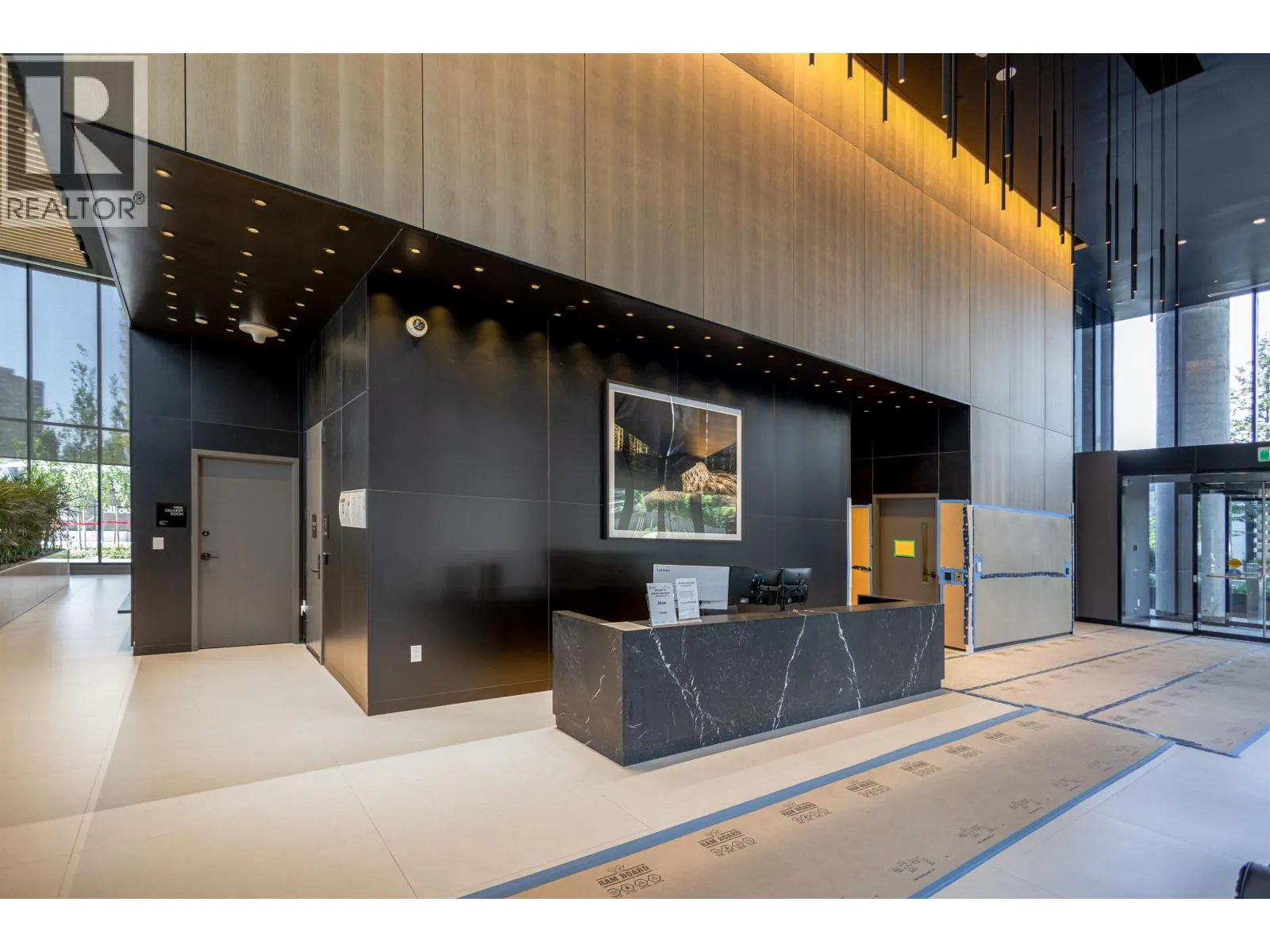 2505 5987 WILSON AVENUE