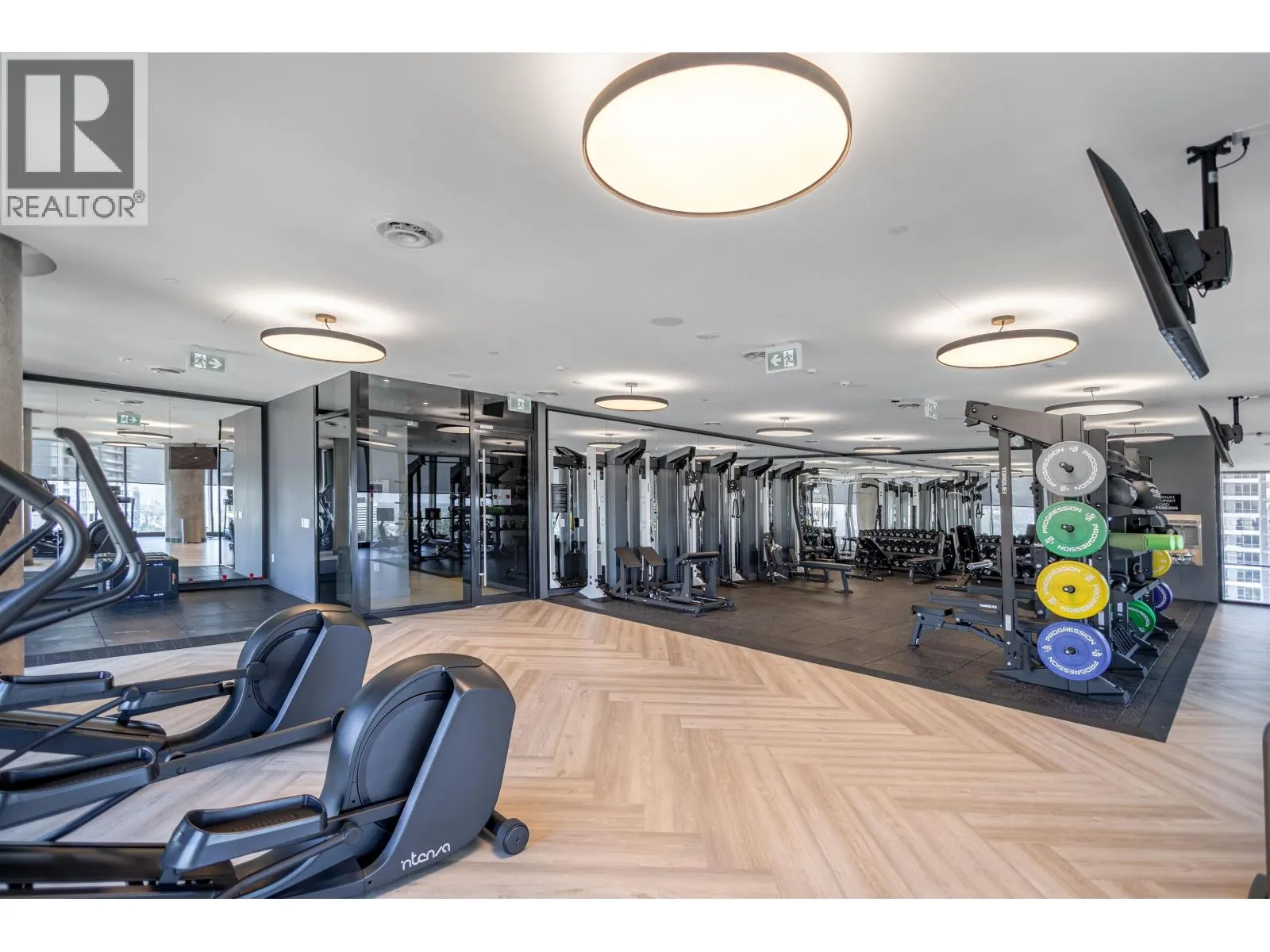 2505 5987 WILSON AVENUE