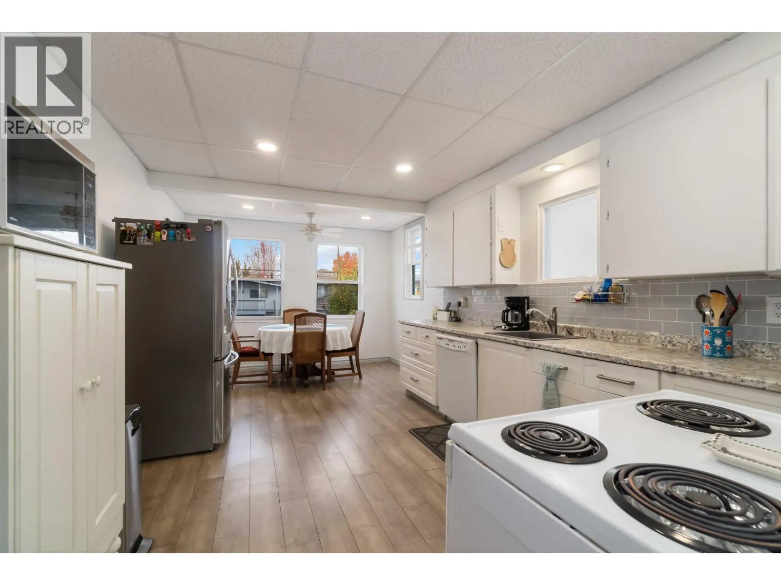 2235 EAST 52ND AVENUE