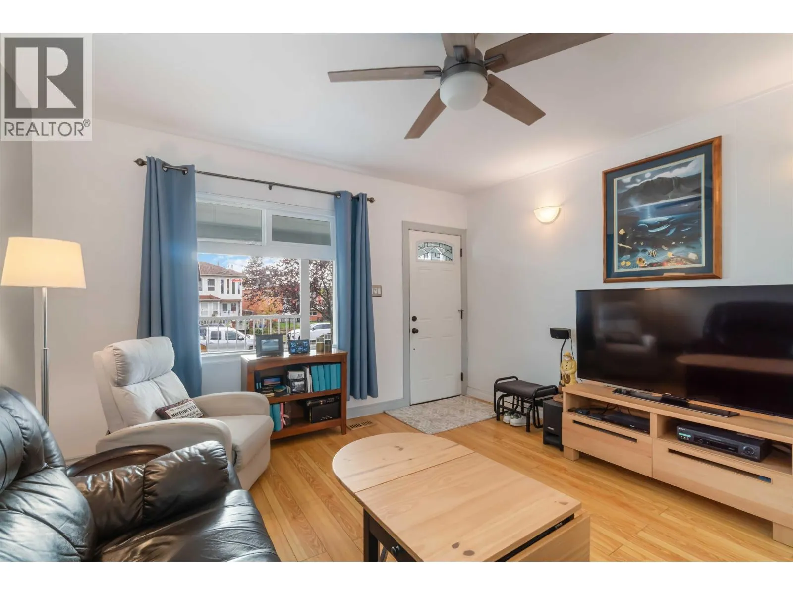 2235 EAST 52ND AVENUE