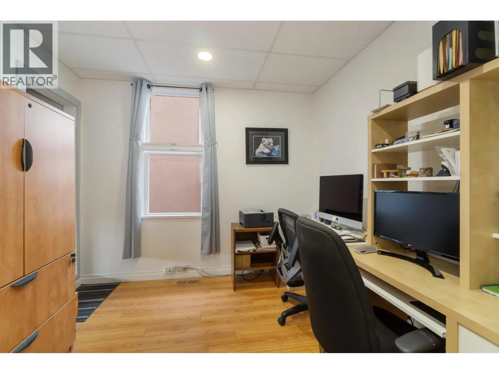 2235 EAST 52ND AVENUE