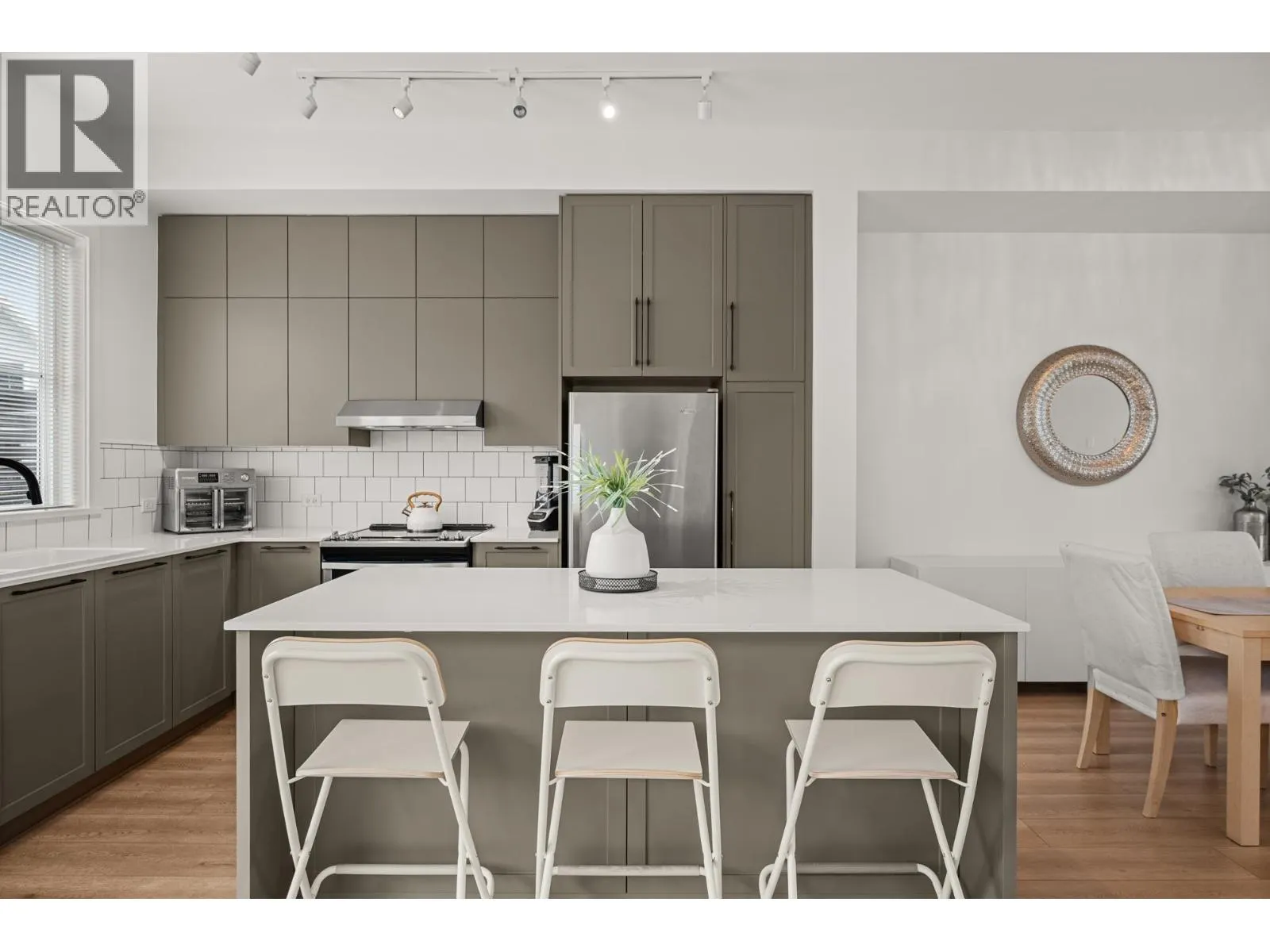 72 4656 ORCA WAY WAY