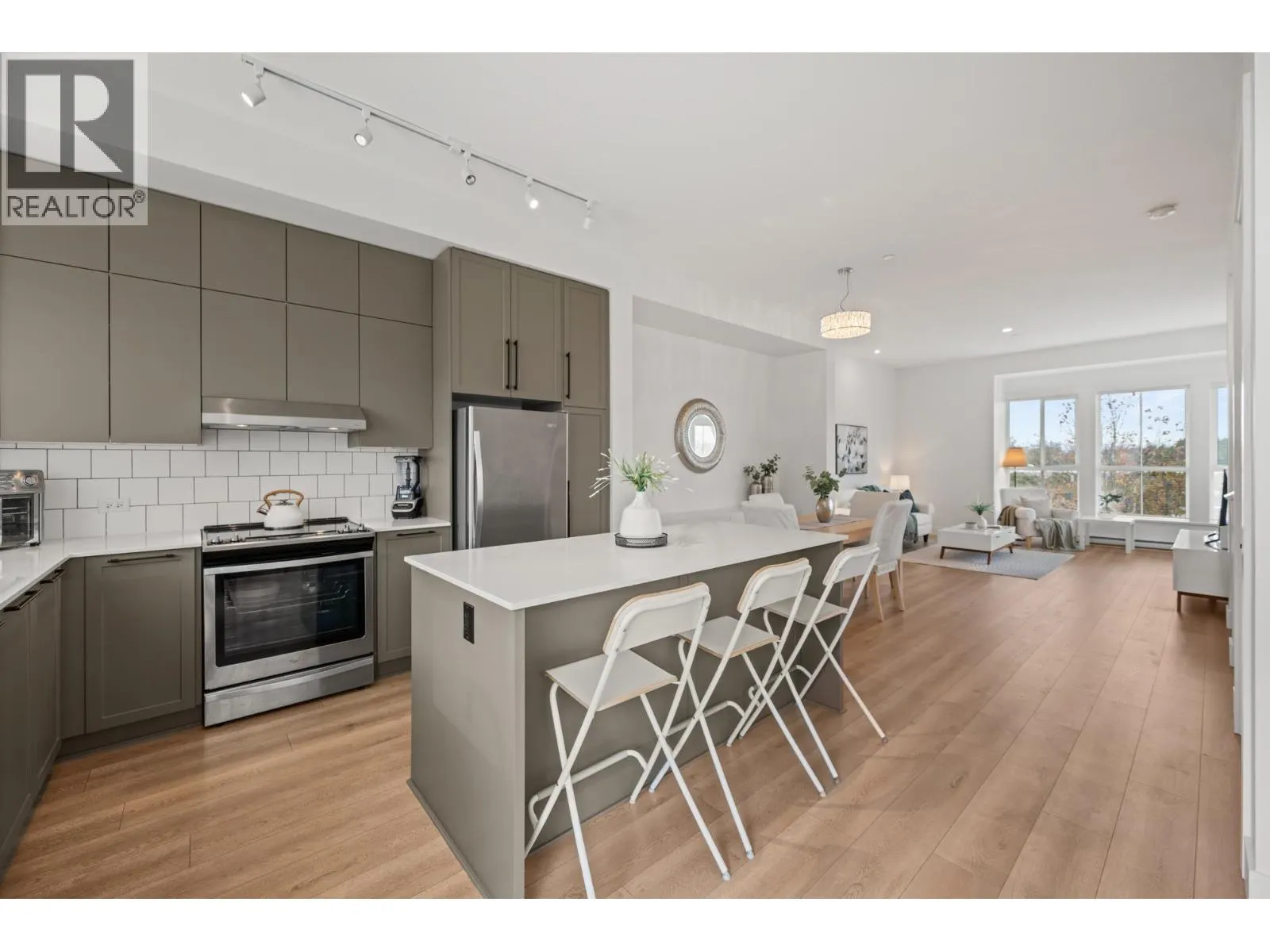 72 4656 ORCA WAY WAY