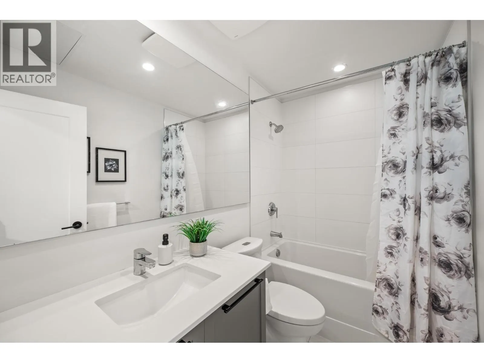 72 4656 ORCA WAY WAY