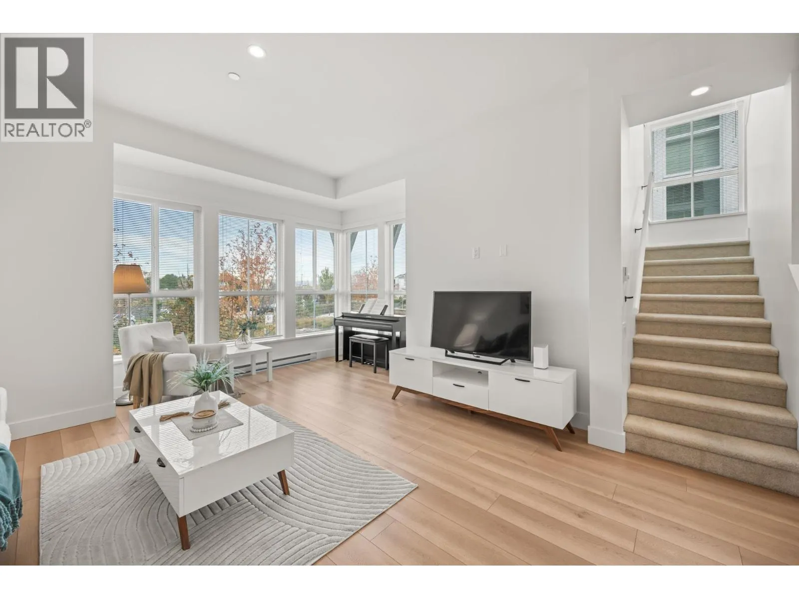 72 4656 ORCA WAY WAY