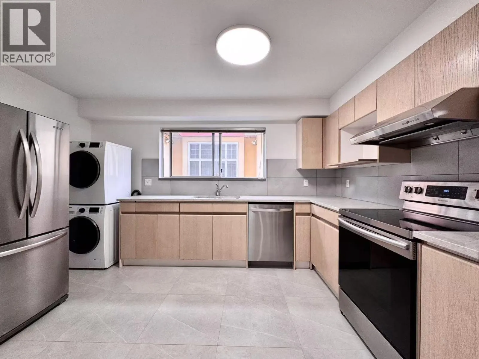 1 1921 HARRISON DRIVE