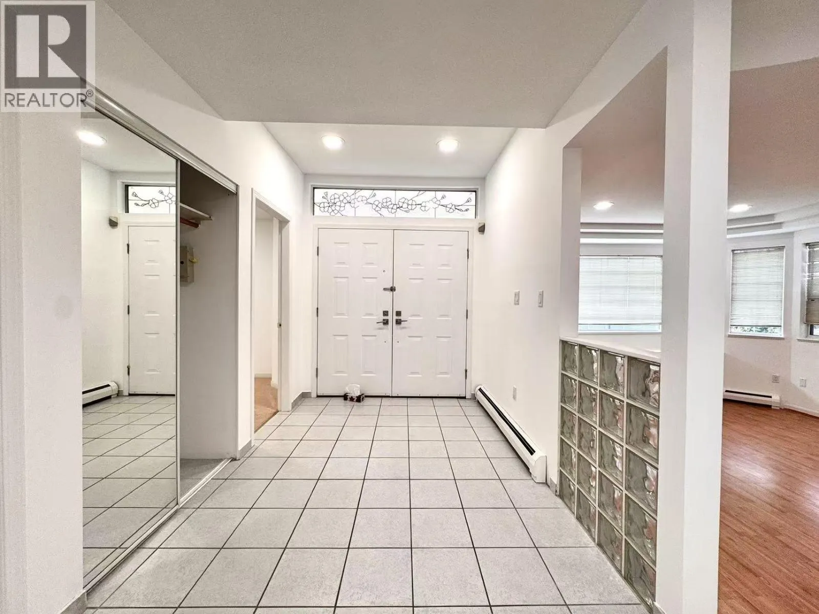 1 1921 HARRISON DRIVE