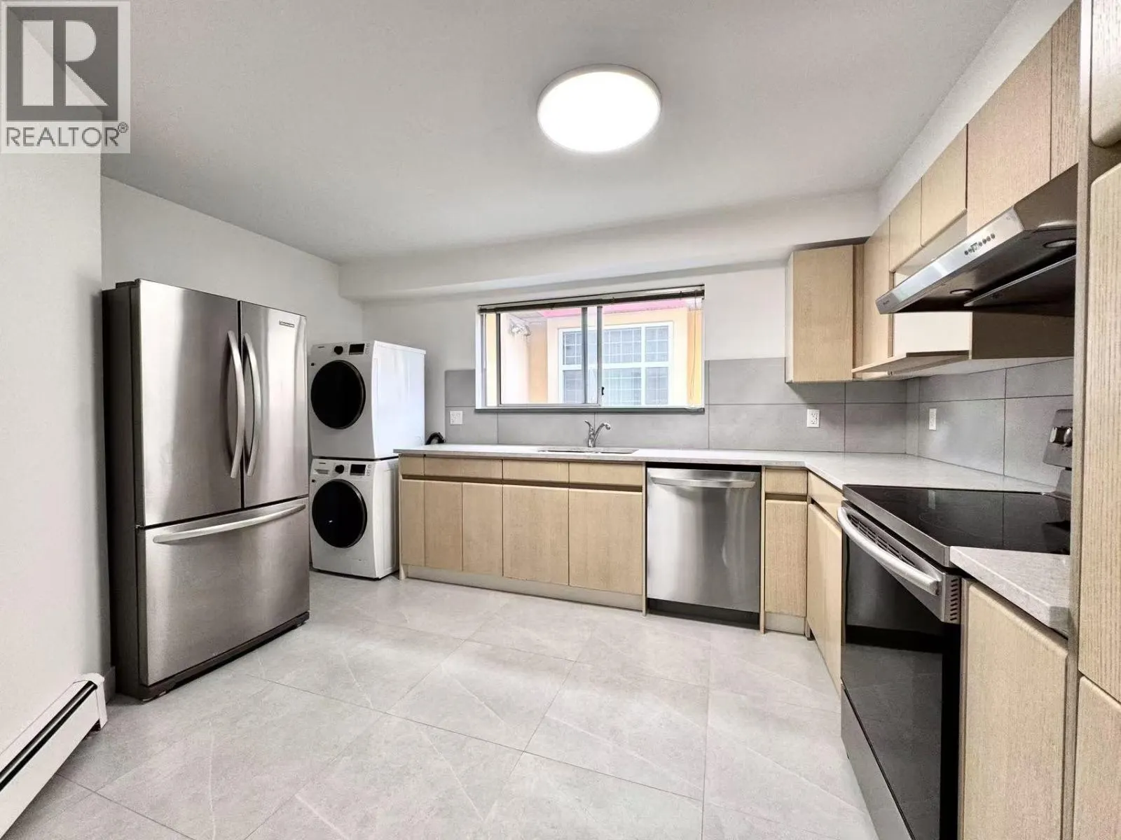 1 1921 HARRISON DRIVE