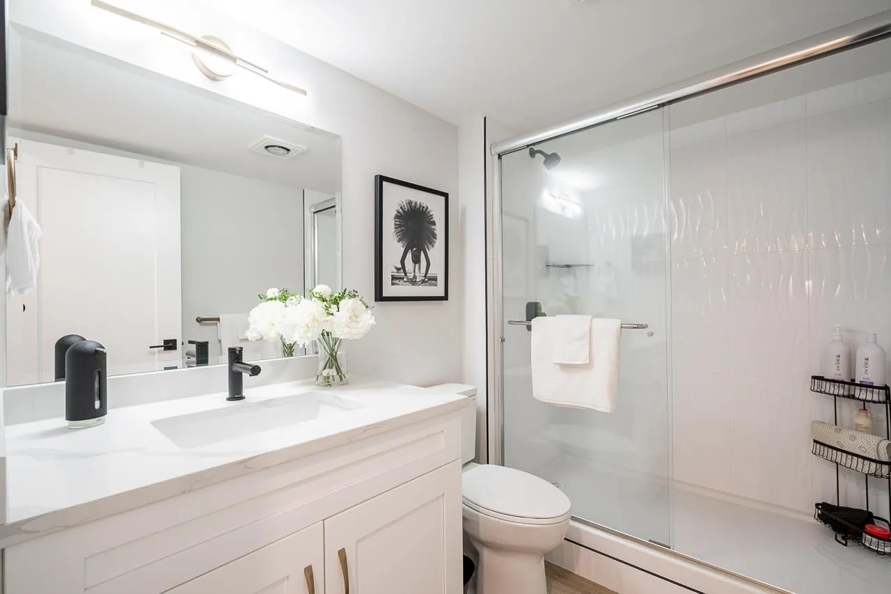 301 31955 OLD YALE ROAD