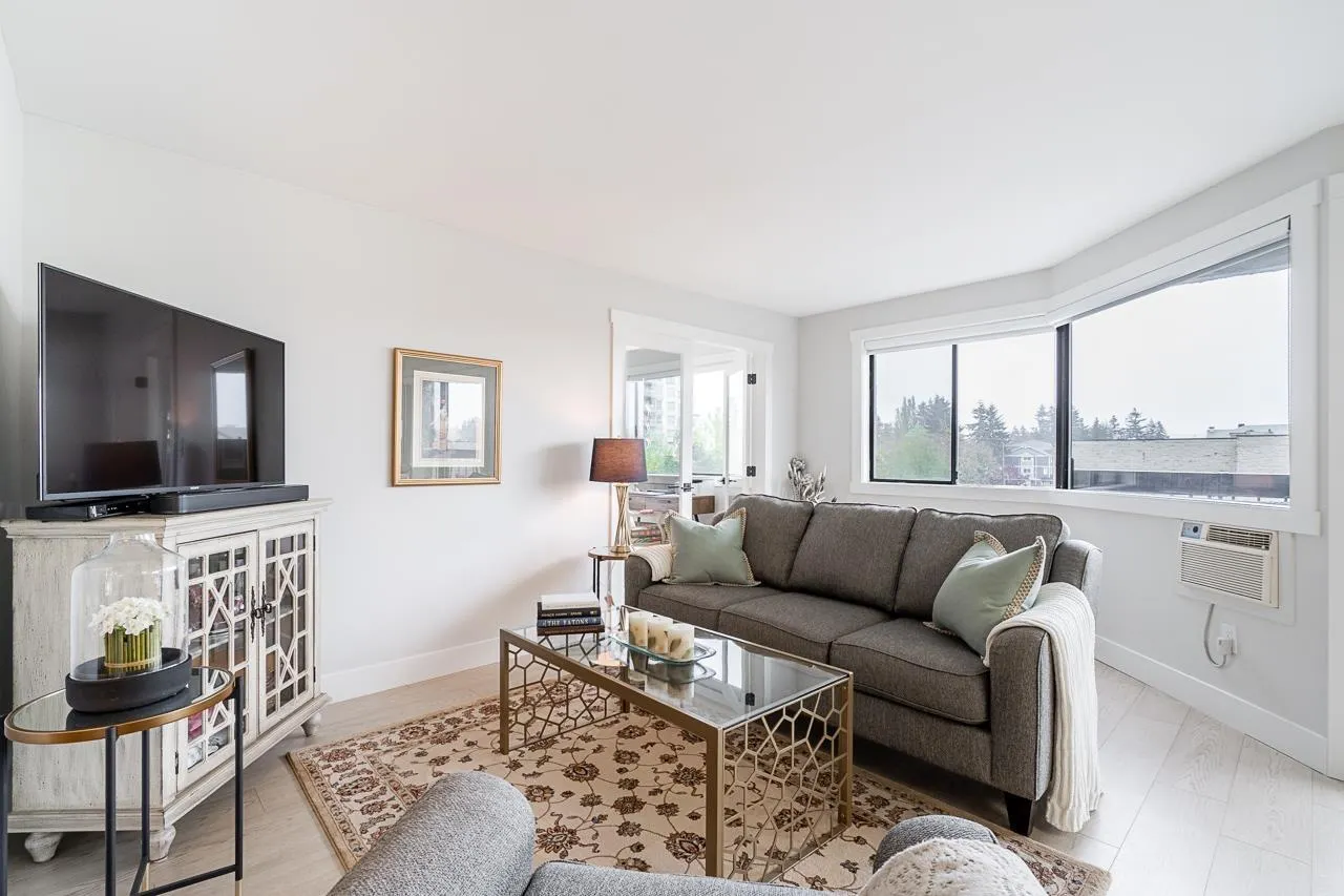 301 31955 OLD YALE ROAD