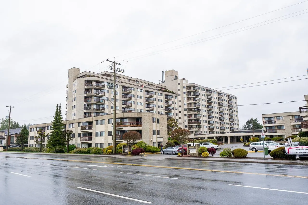 301 31955 OLD YALE ROAD