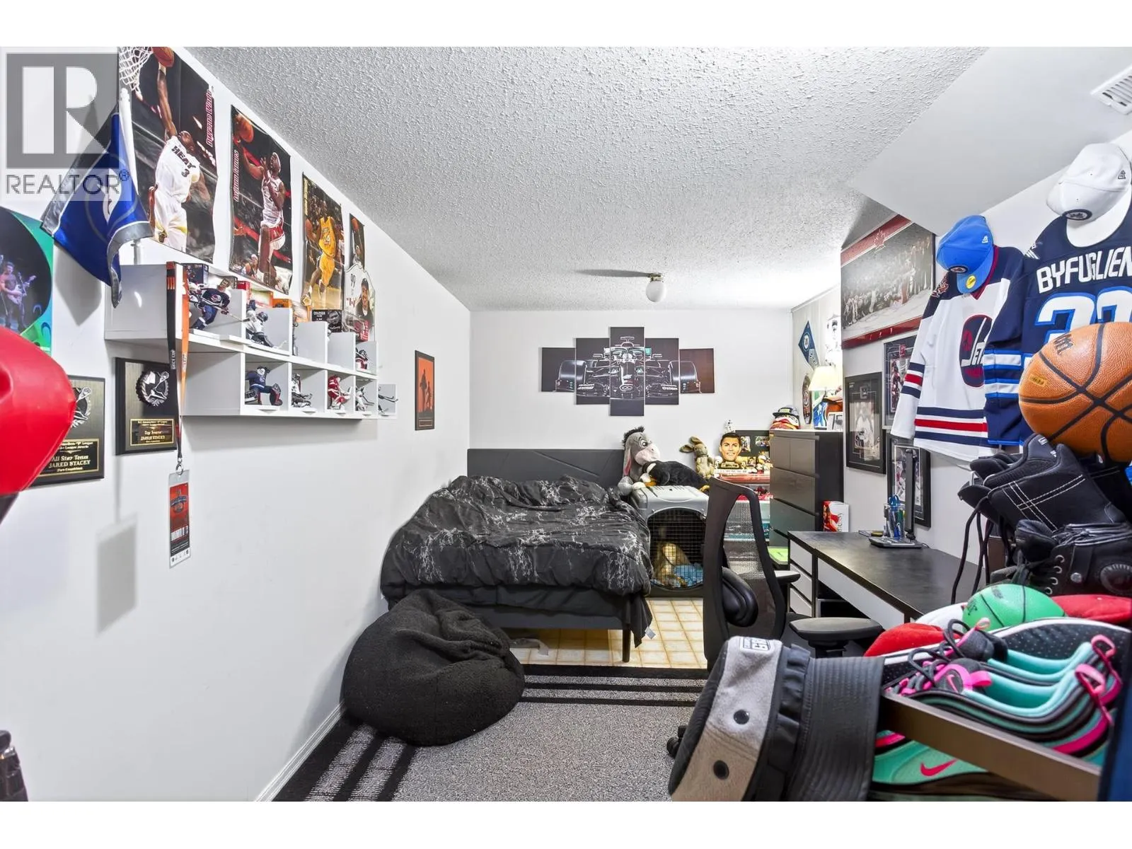 24 1355 CITADEL DRIVE