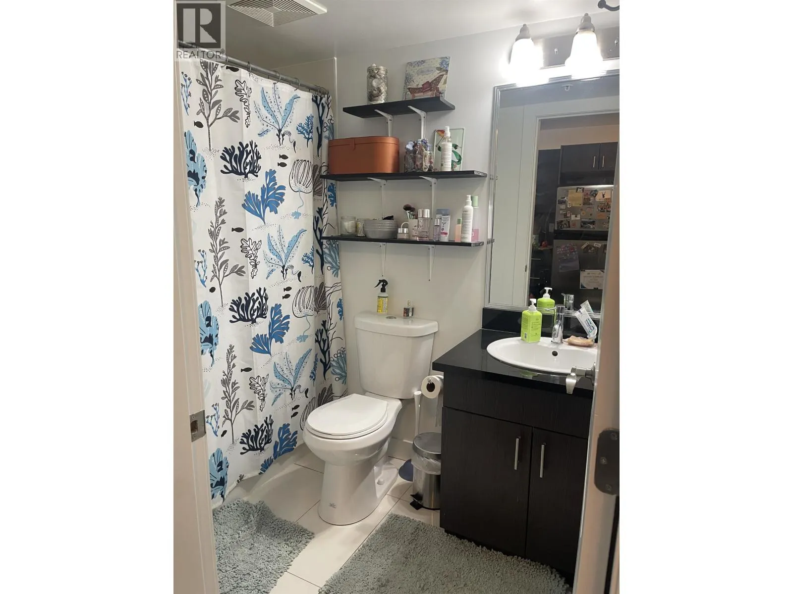 303 2228 WELCHER AVENUE