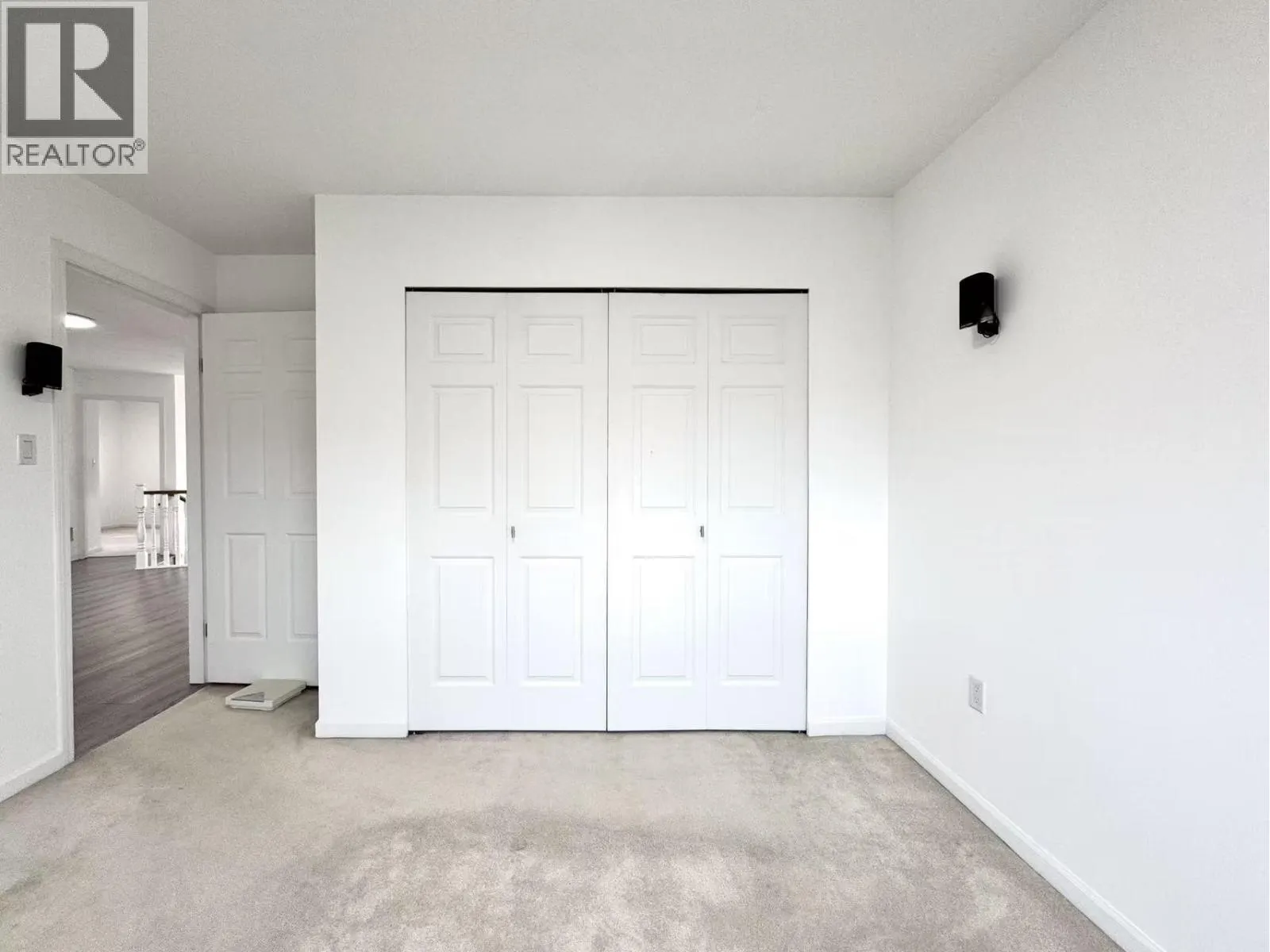 2 1921 HARRISON DRIVE