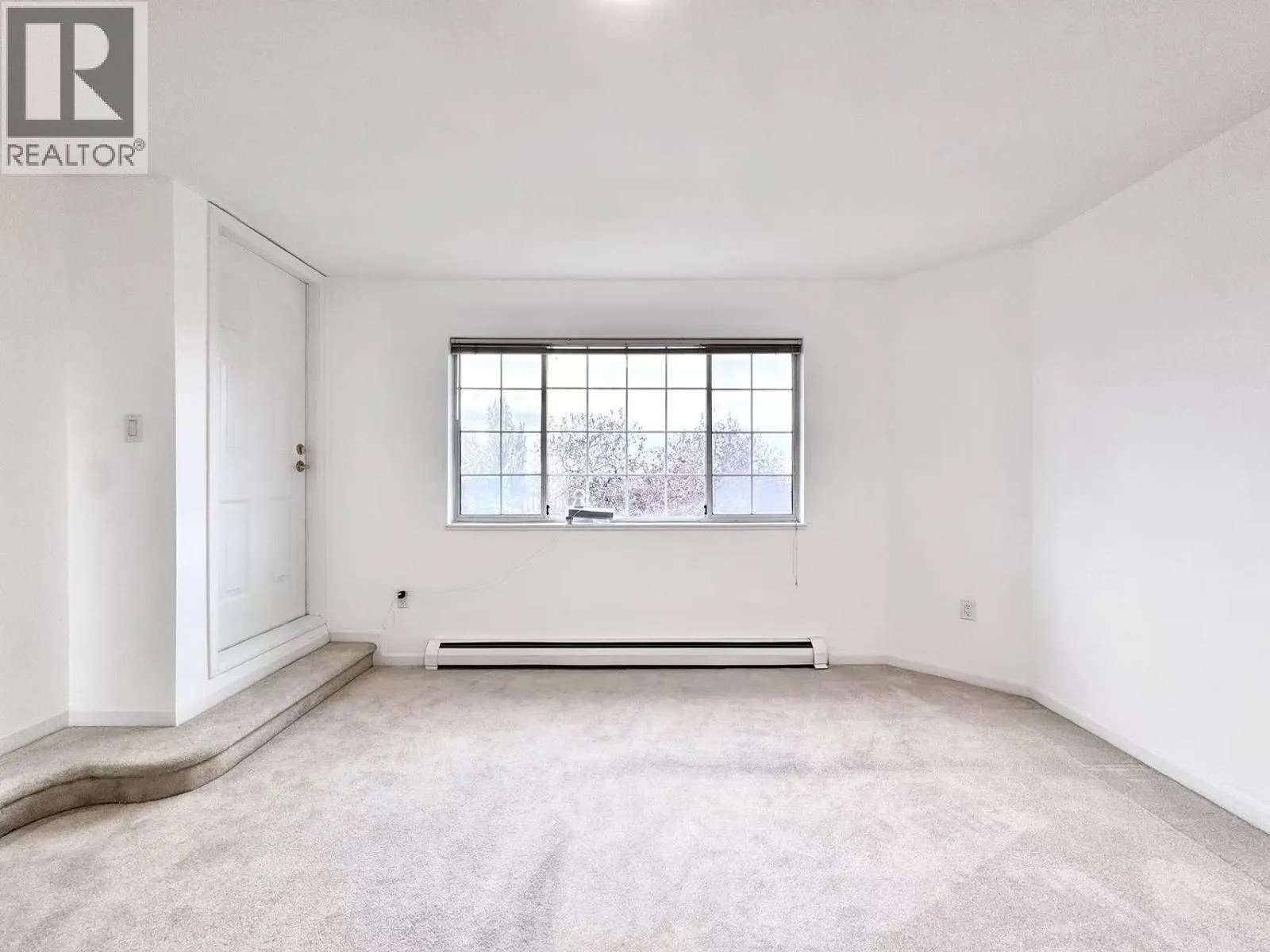 2 1921 HARRISON DRIVE