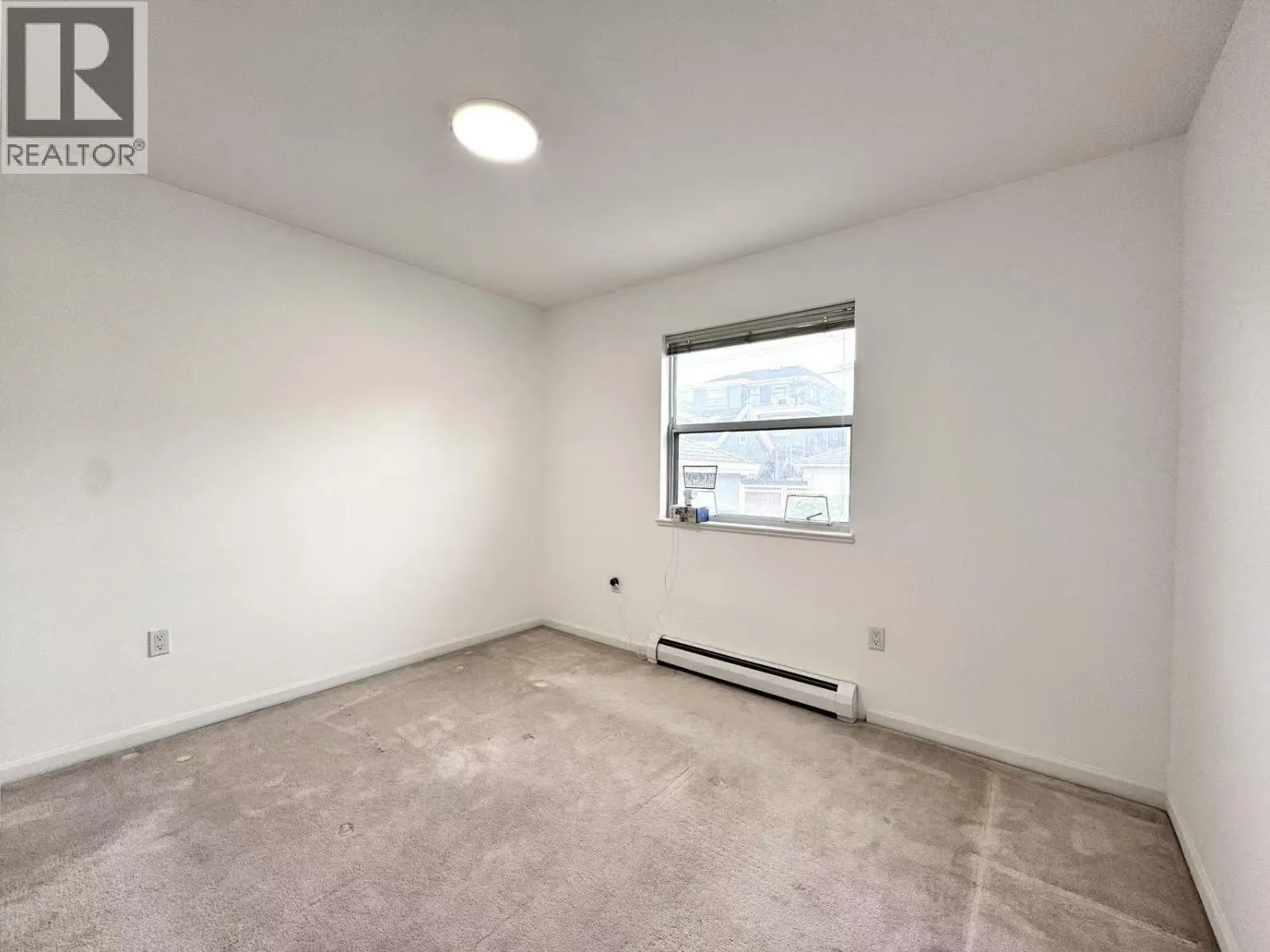 2 1921 HARRISON DRIVE