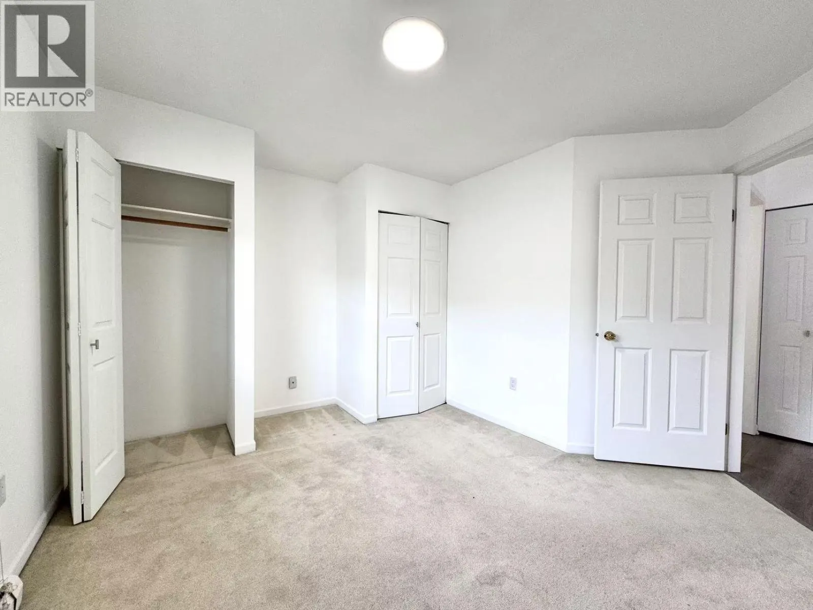 2 1921 HARRISON DRIVE