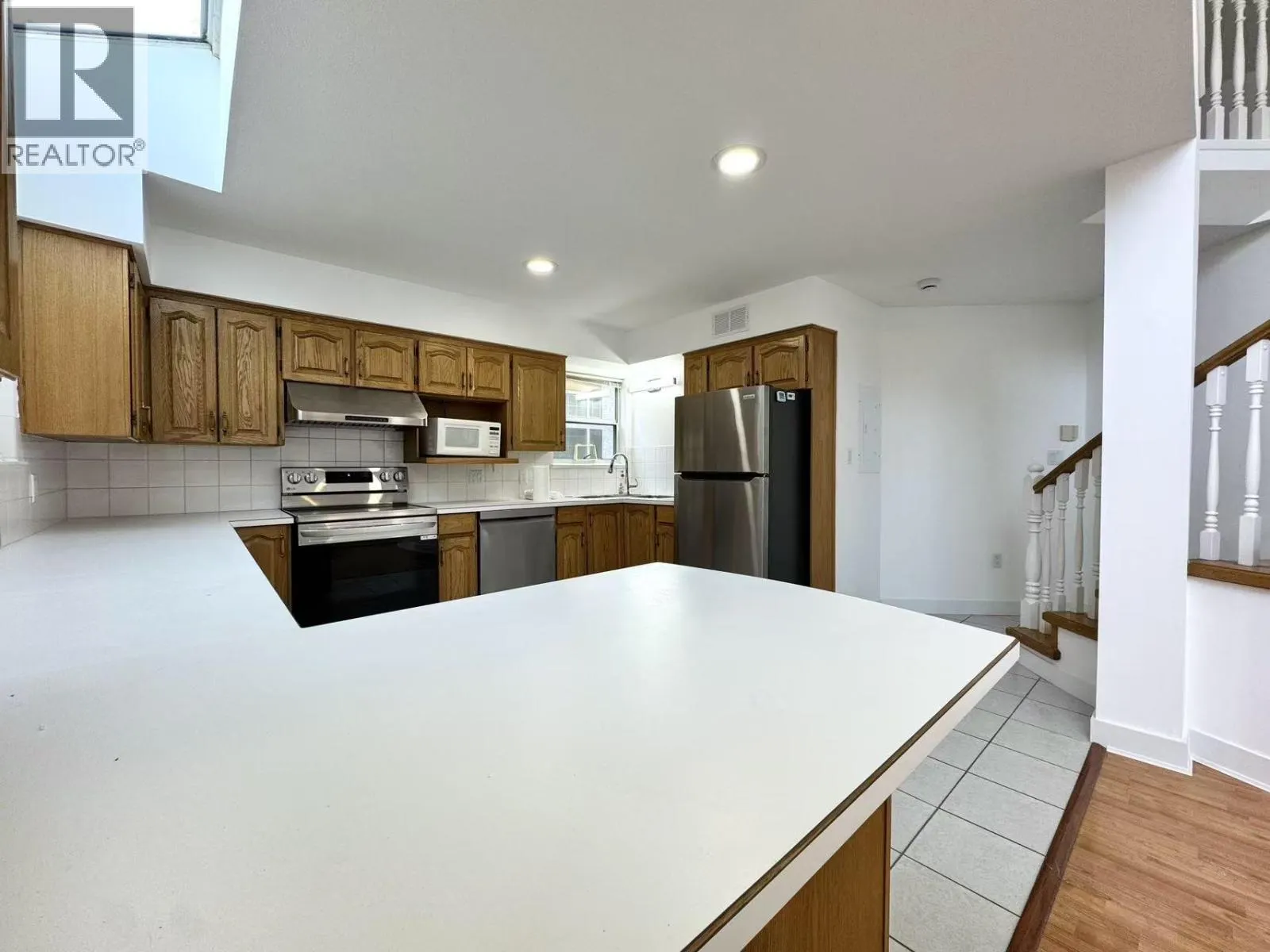 2 1921 HARRISON DRIVE