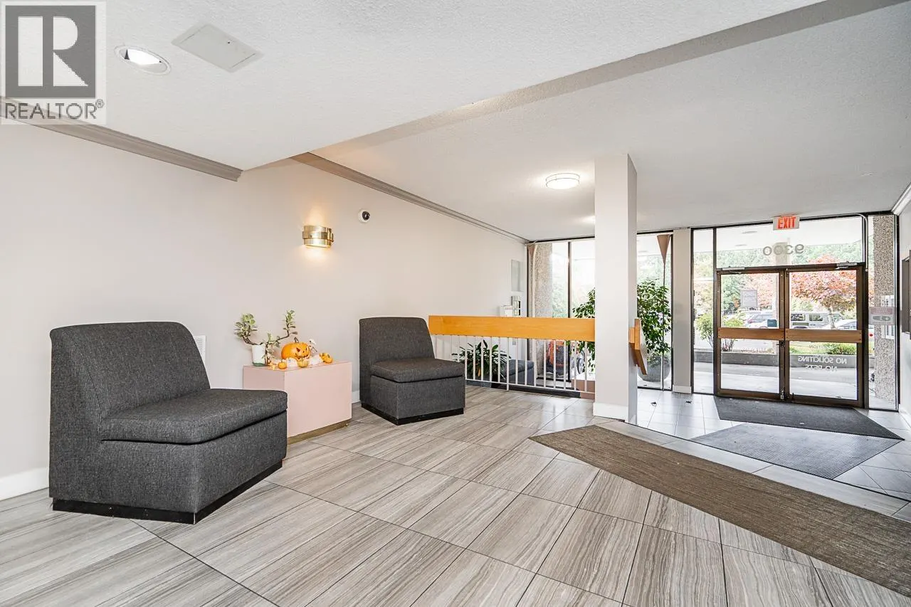 402 9300 PARKSVILLE DRIVE