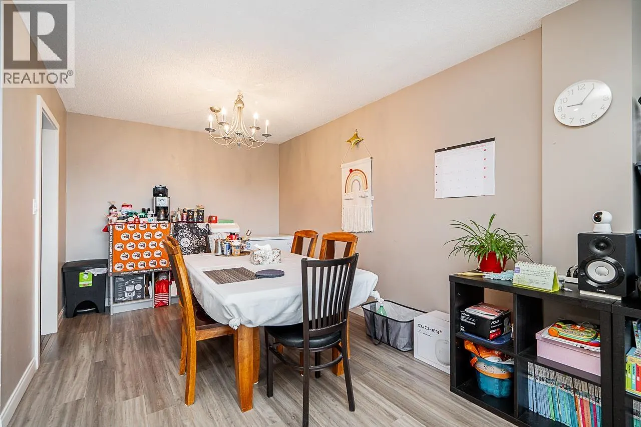 402 9300 PARKSVILLE DRIVE