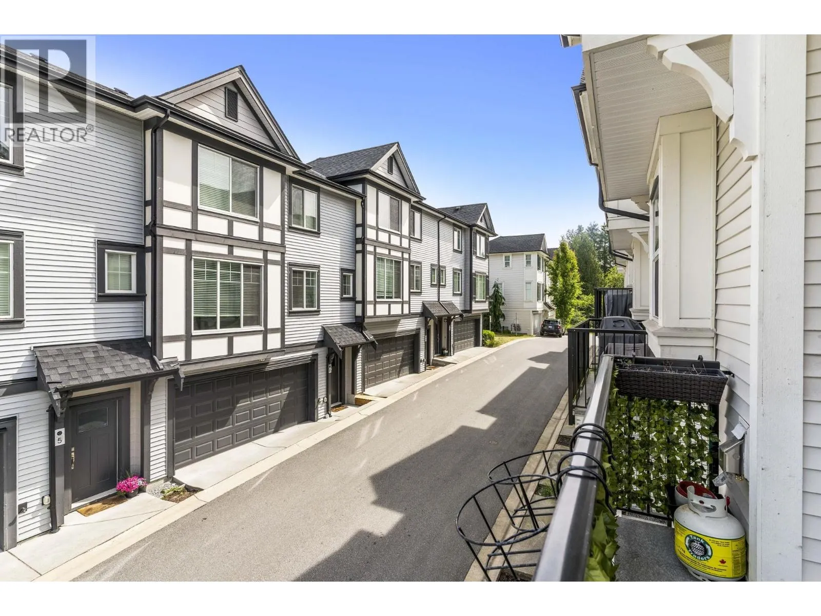 9 11272 240TH STREET