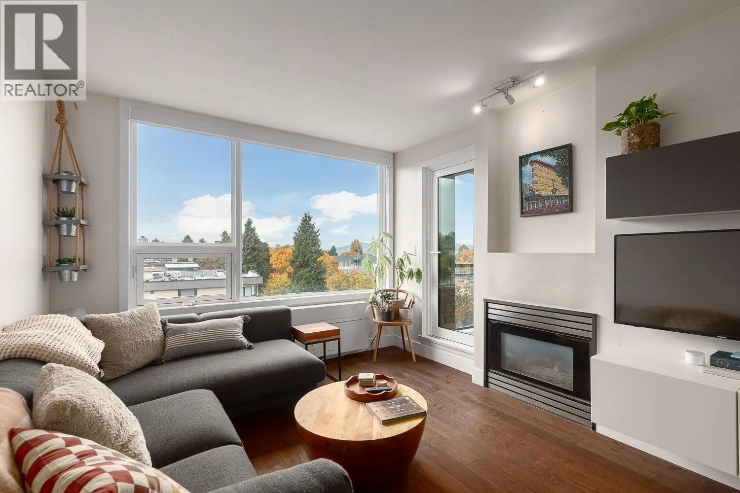 507 1888 YORK AVENUE