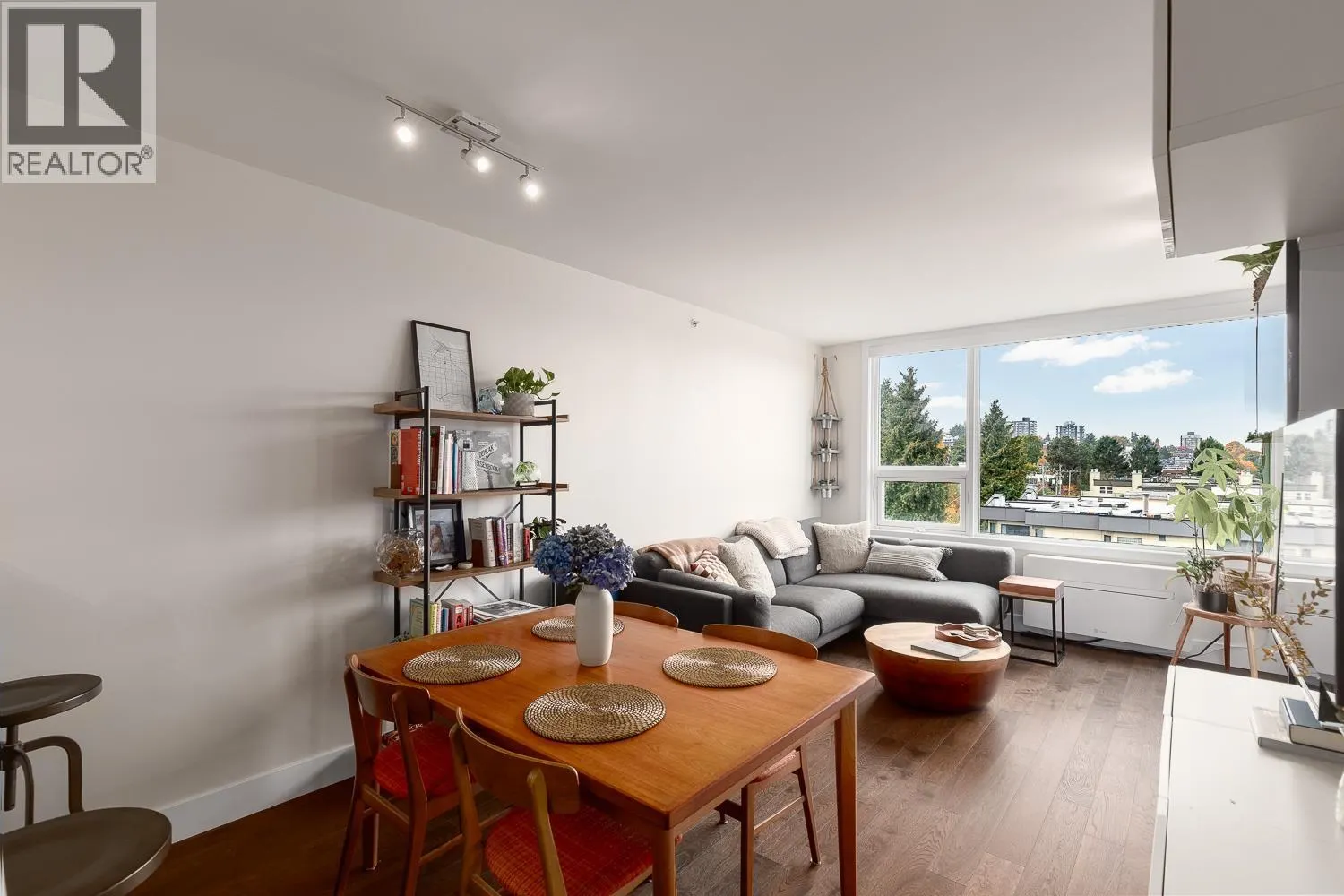 507 1888 YORK AVENUE