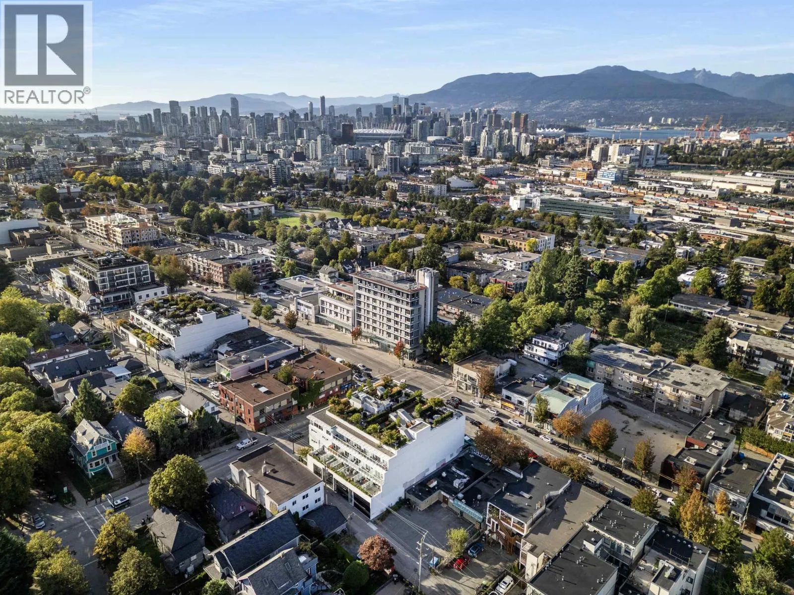 406 2508 FRASER STREET