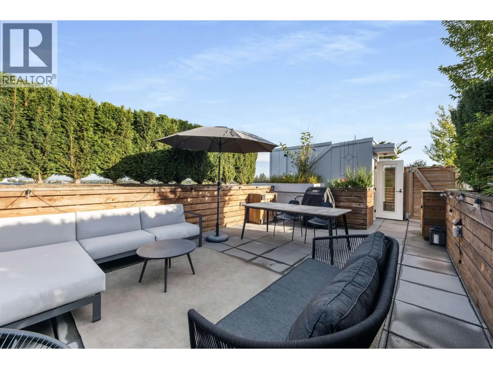 406 2508 FRASER STREET