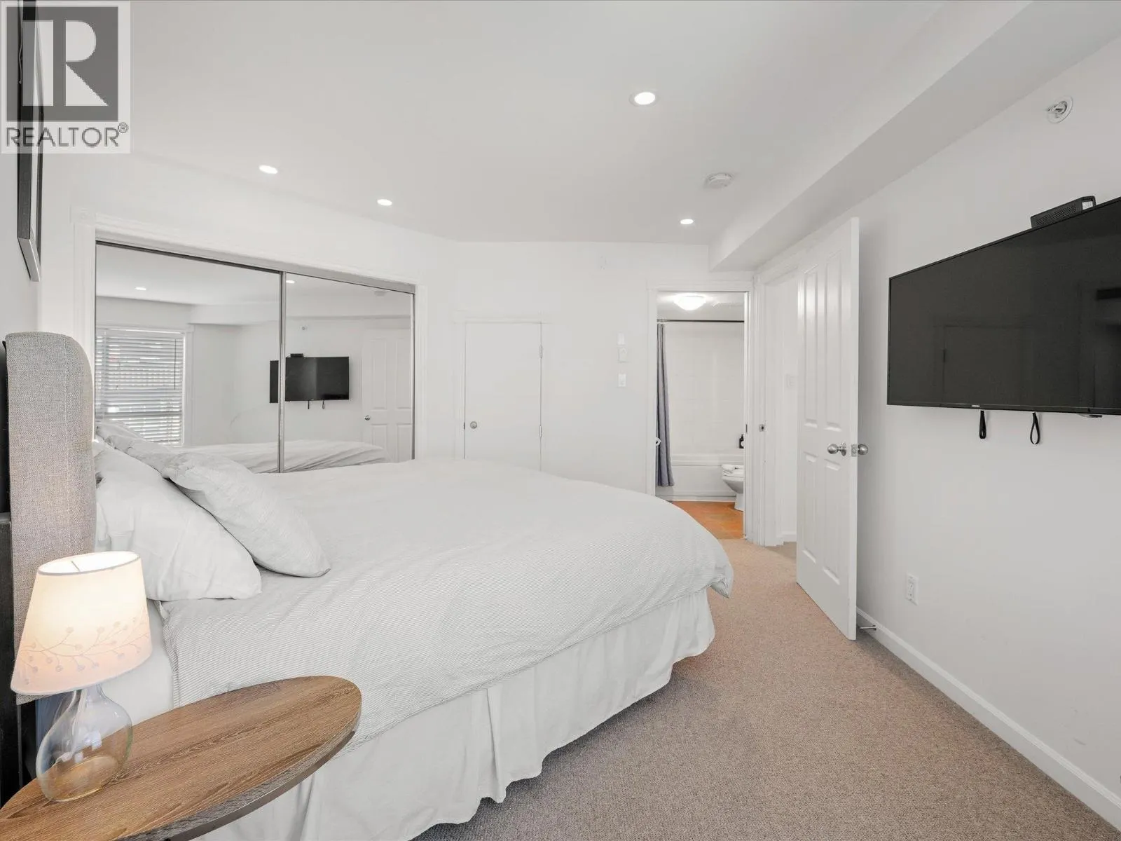 98 4388 NORTHLANDS BOULEVARD