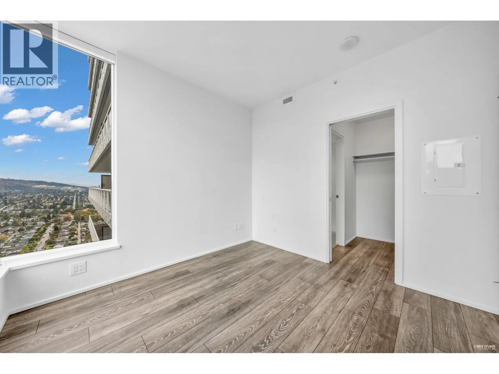 4711 4510 HALIFAX WAY