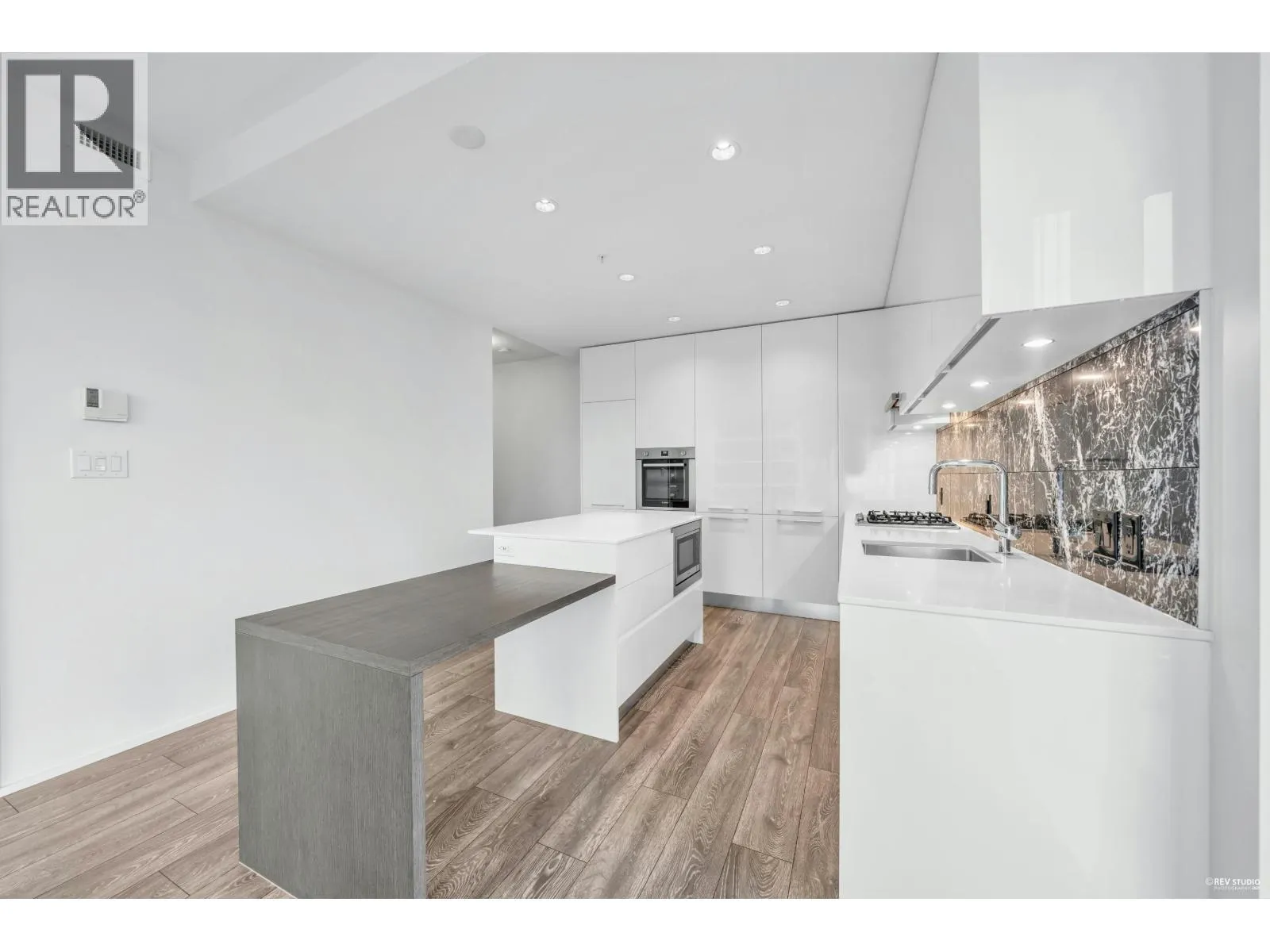 4711 4510 HALIFAX WAY