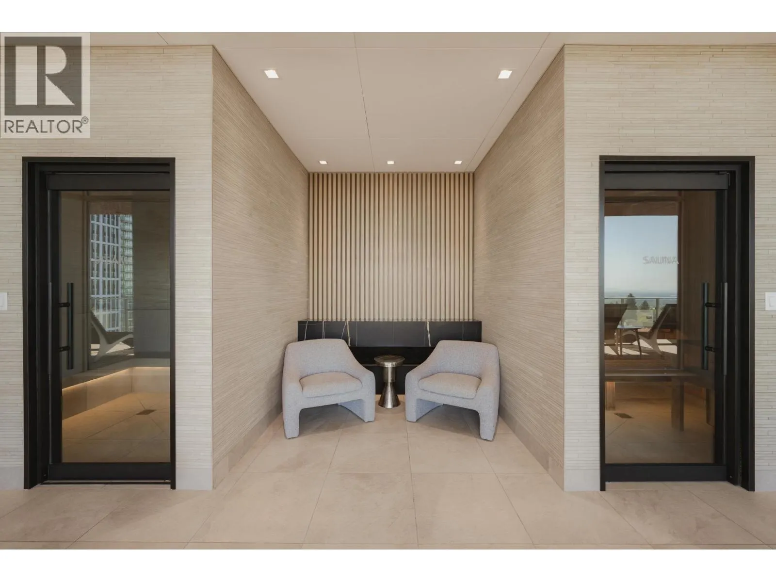 2001 6511 SUSSEX AVENUE