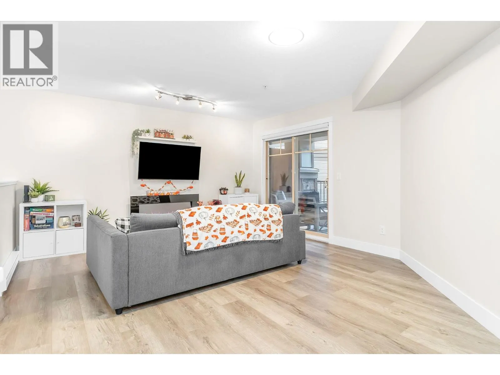 201 12248 224 STREET