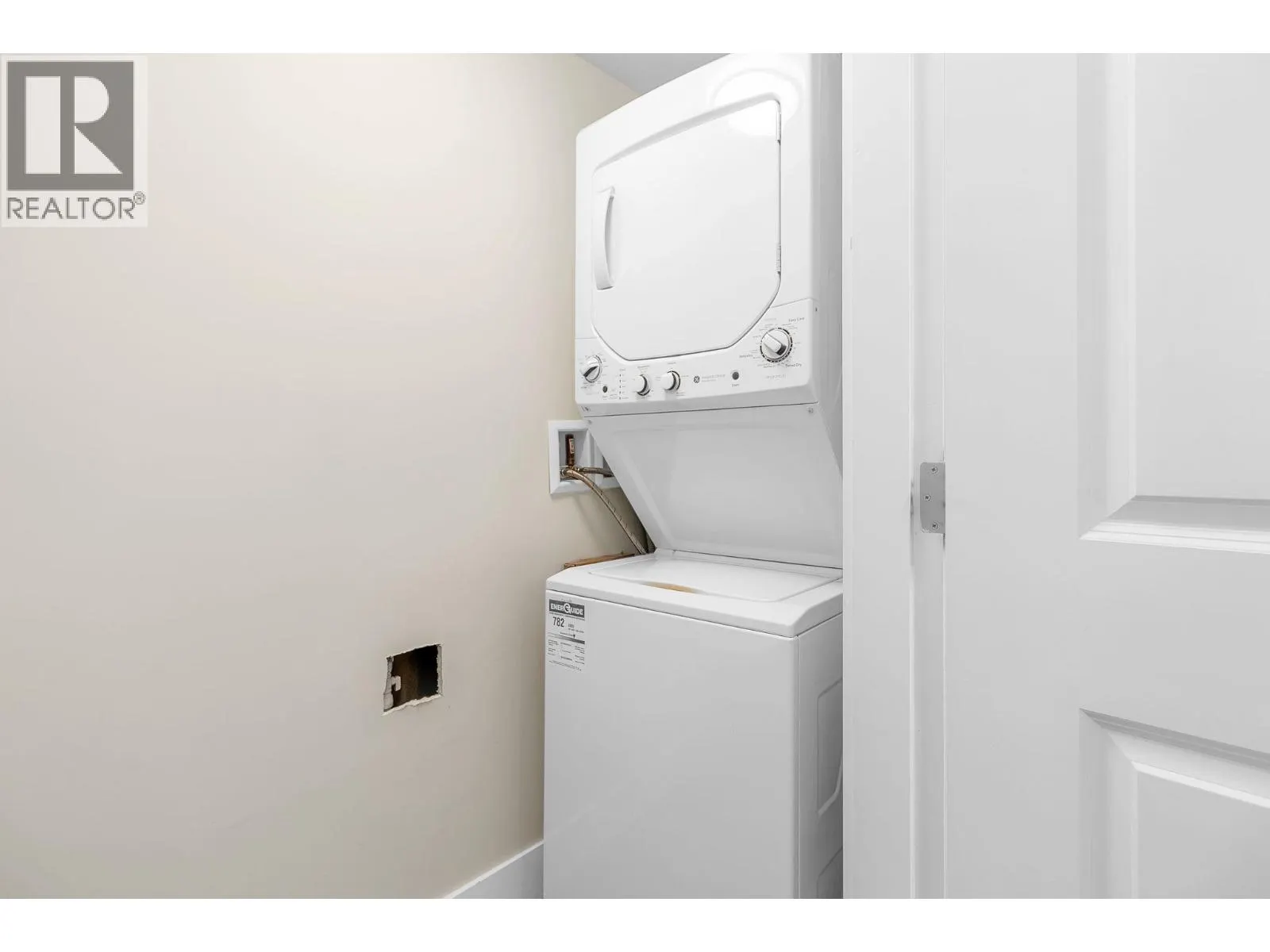 201 12248 224 STREET