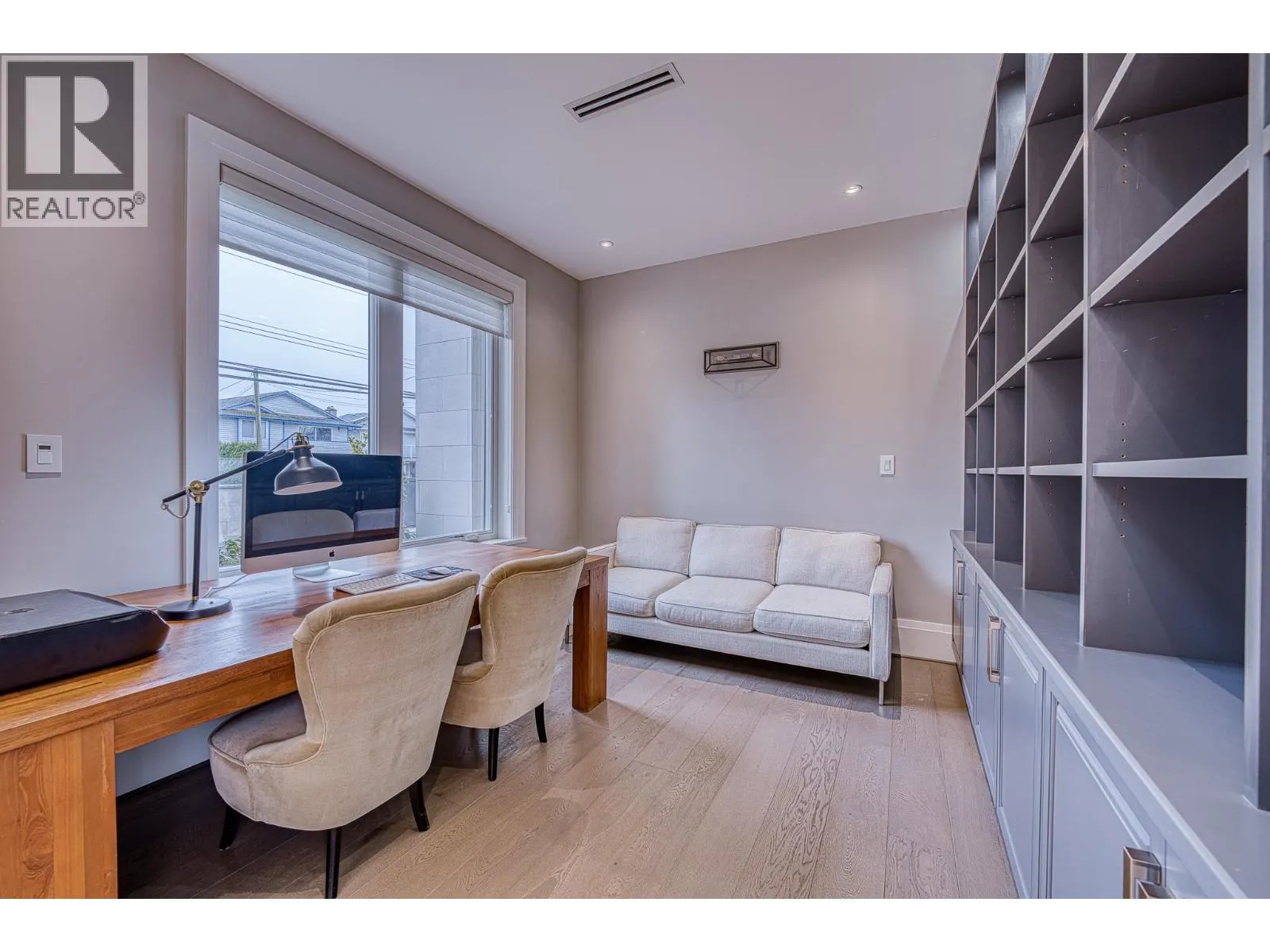 3071 STEVESTON HIGHWAY