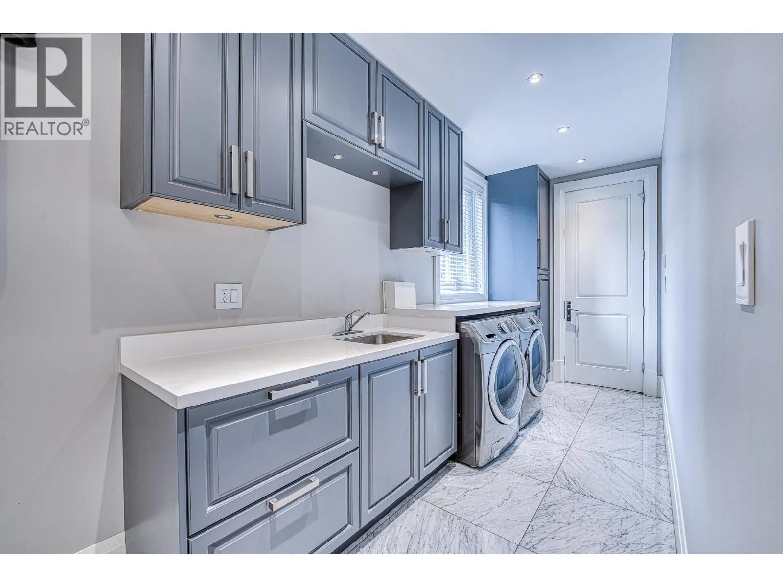 3071 STEVESTON HIGHWAY