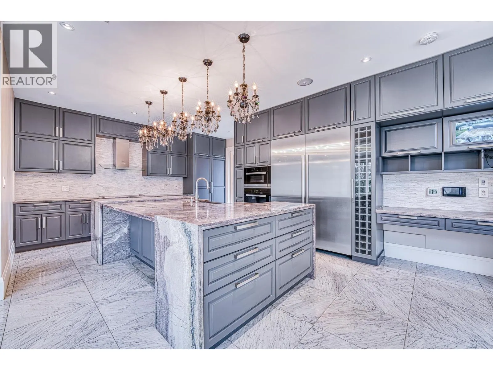 3071 STEVESTON HIGHWAY