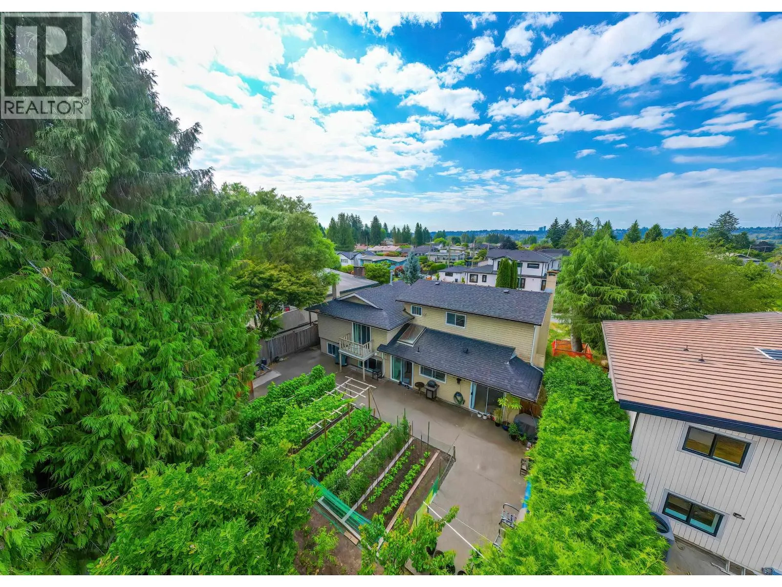 2011 PAULUS CRESCENT