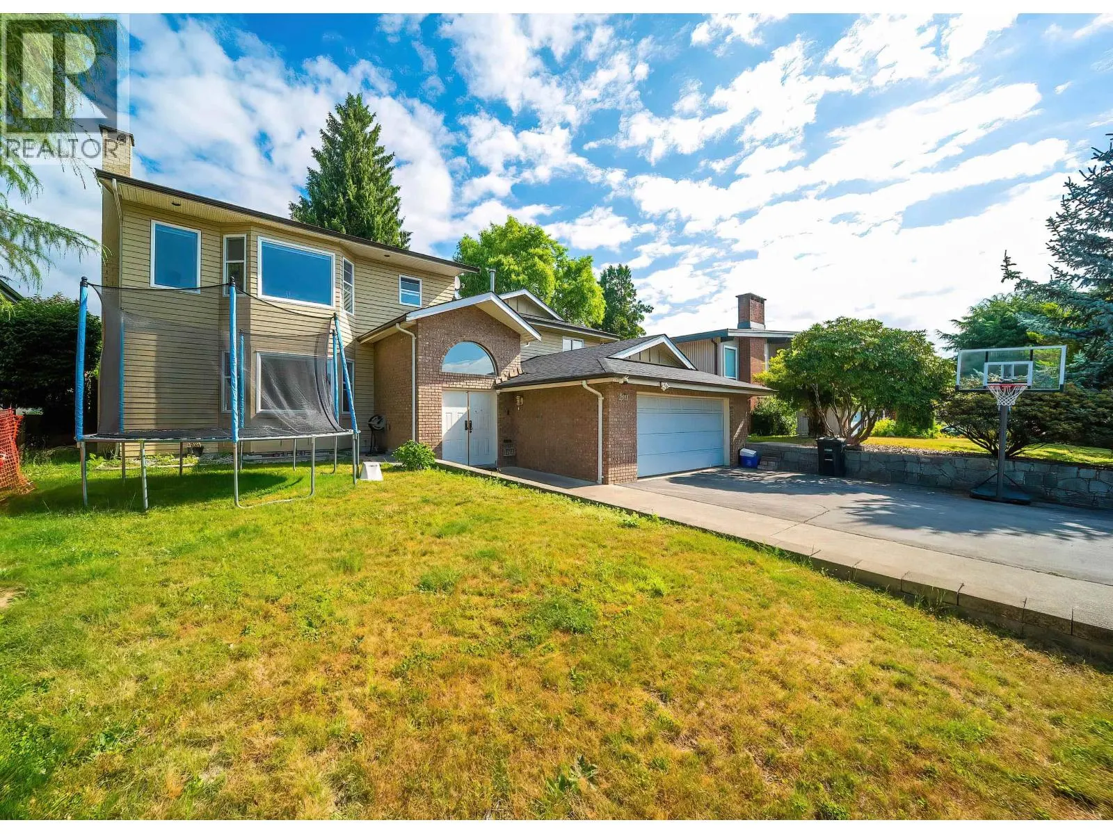 2011 PAULUS CRESCENT