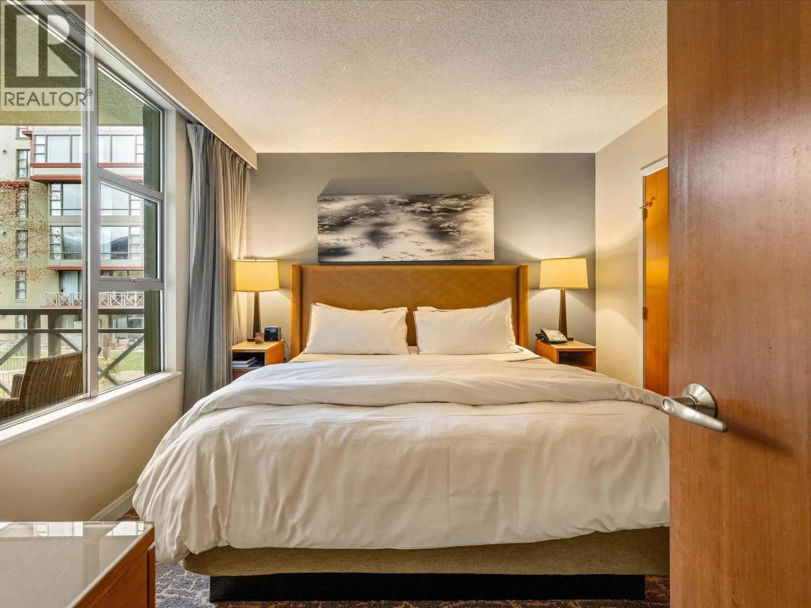 482 4090 WHISTLER WAY