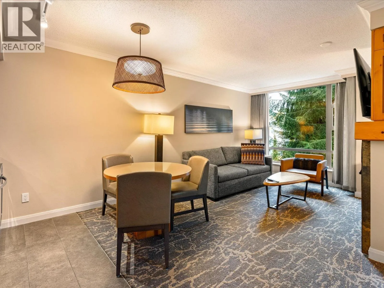 482 4090 WHISTLER WAY