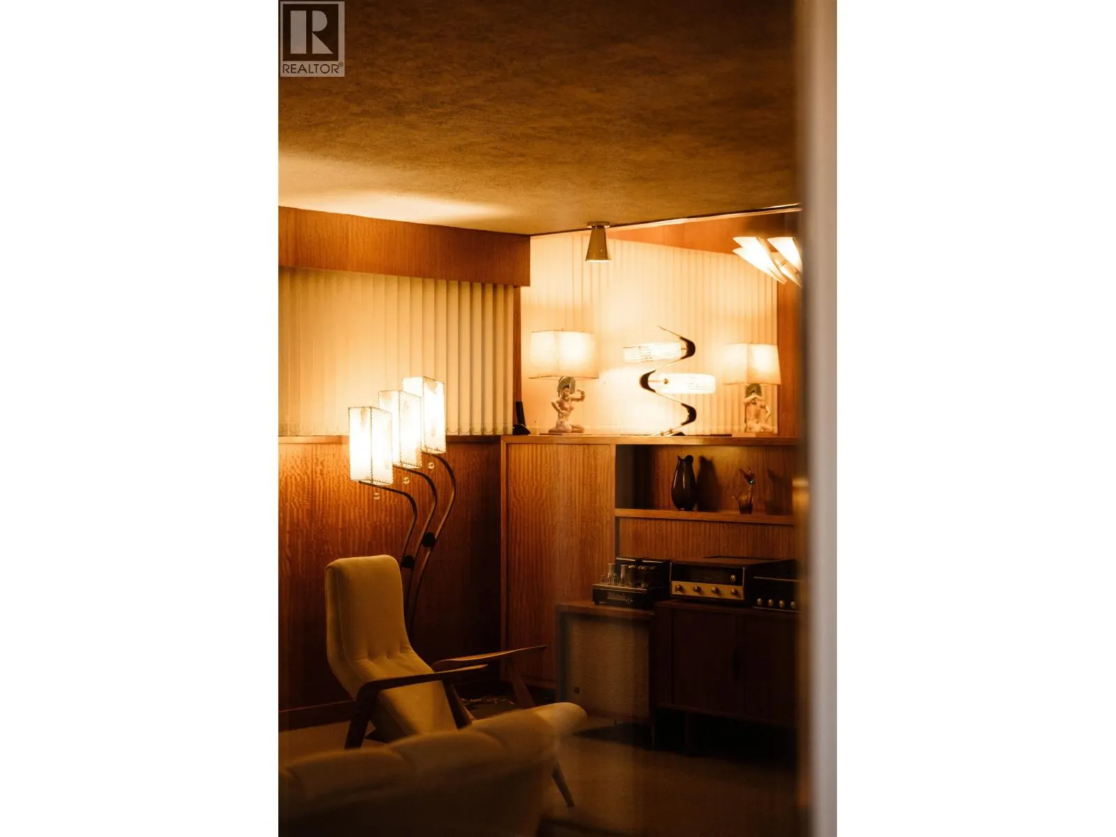 6171 COLLINGWOOD STREET