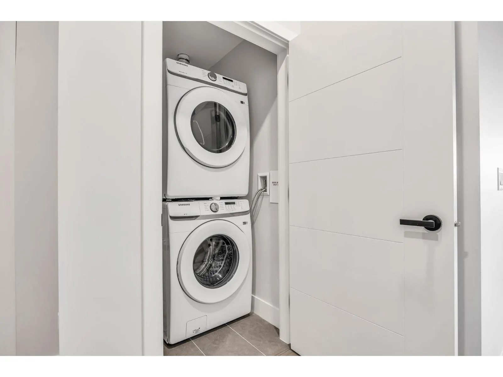 616 20061 FRASER HWY